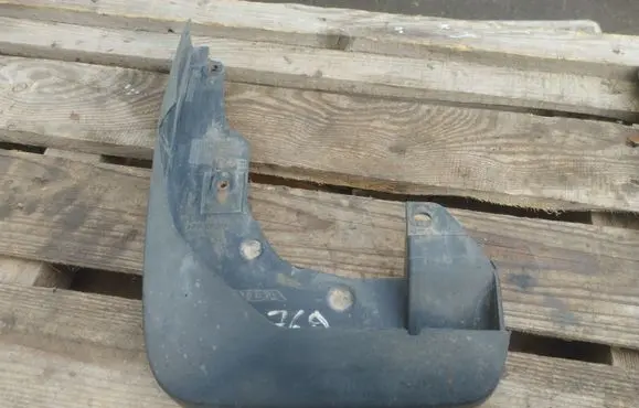 Honda CR-V Front mudguard 75810SWWE000