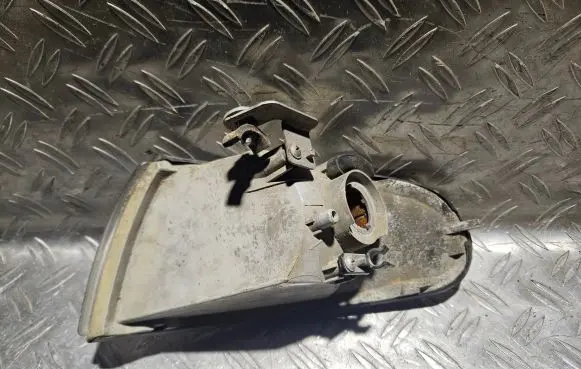 Front indicator light