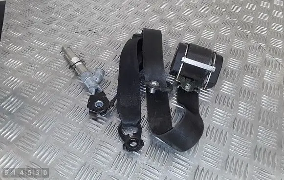 Opel Vivaro Front seatbelt 696515a