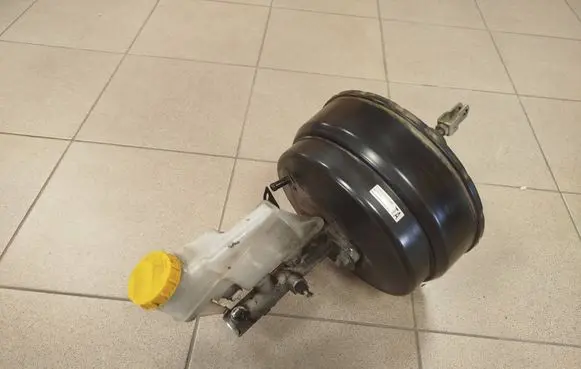 Subaru B9 Tribeca Brake booster F01G061097