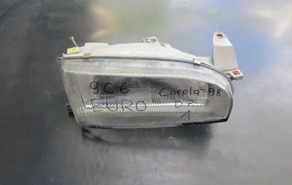 Toyota Corolla E110 Headlight/headlamp 11075391 KOITO11075391