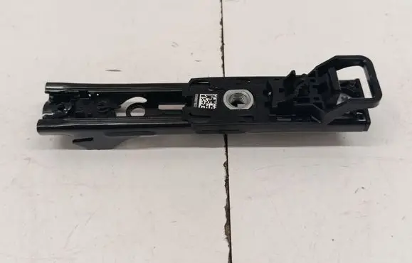 Mercedes-Benz GLB x247 Seat belt adjustment rail A0008607802