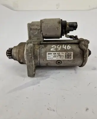 Volkswagen Golf VII Starter motor 02M911021P