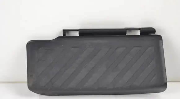 Volkswagen PASSAT B8 Foot rest pad/dead pedal 5Q1864777C