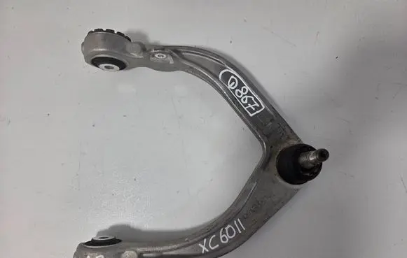 Volvo XC60 Front upper control arm/wishbone K202204