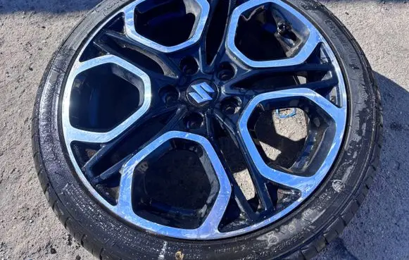 Suzuki Swift III R17 alloy rim 