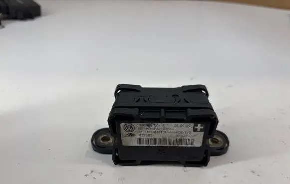 Volkswagen PASSAT B6 ESP acceleration yaw rate sensor 7H0907652A DD77F2823J 10170103673