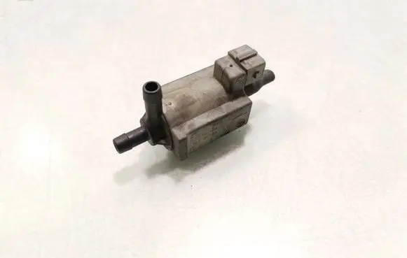 Land Rover Discovery 4 - LR4 Vacuum valve 72268701