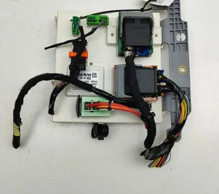 Volvo V60 Central body control module 32233796