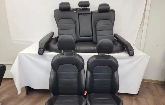 KIA Stinger Seat set 