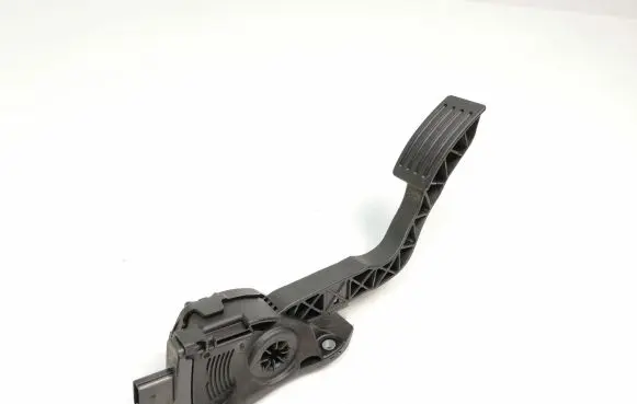 Volvo V40 Accelerator throttle pedal 31341777