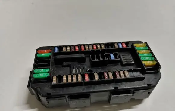 BMW 3 F30 F35 F31 Power management control unit 9389068