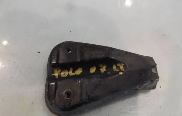 Volkswagen Cross Polo Rear bumper mounting bracket 6Q080705