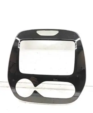 Renault Captur Panel trim 682703348R