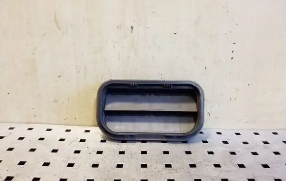 Volvo XC70 Quarter panel pressure vent YF1A54280B62AE