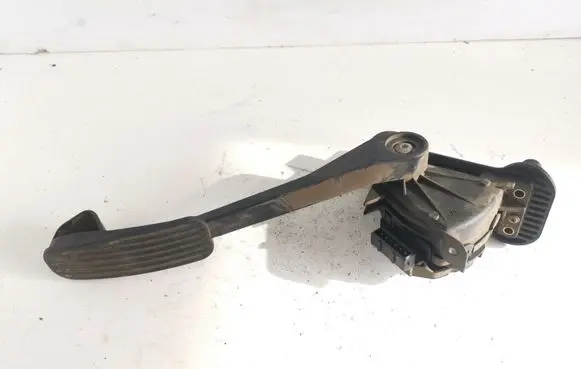 Volvo S80 Accelerator throttle pedal 9496822