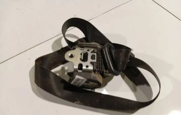Mercedes-Benz B W245 Front seatbelt 05275B051112