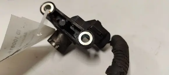 Volvo V70 Crankshaft position sensor 30637803