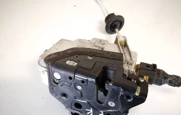 Audi Q7 4L Front door lock 3c1837015a