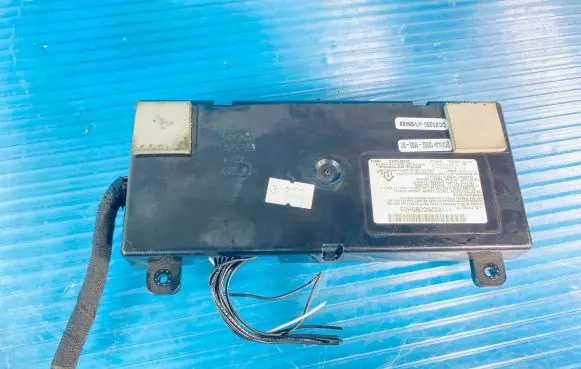 Chrysler Pacifica Light module LCM TL826788 VJ5930