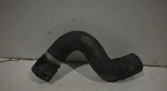 Audi A4 S4 B8 8K Engine coolant pipe/hose 8K0121101