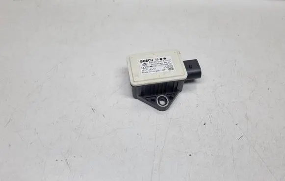 Audi A4 S4 B8 8K ESP acceleration yaw rate sensor 8K0907637