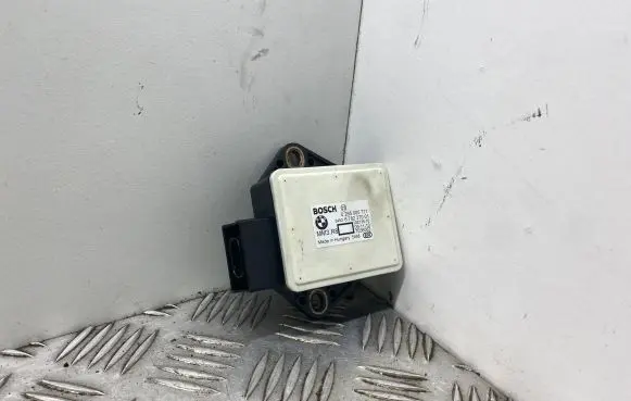 BMW 5 E60 E61 ESP acceleration yaw rate sensor 6782370 34526782370