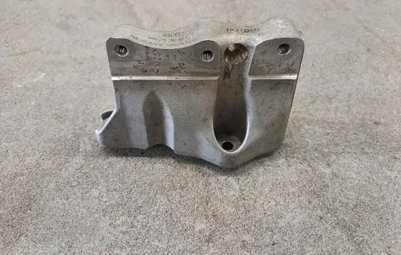Mini Cooper Countryman F60 Engine mounting bracket 8511299 11128511299