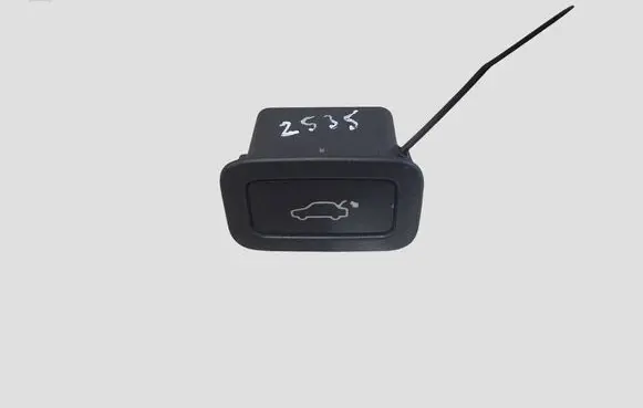 Volvo XC60 Tailgate/boot open switch button 31264960