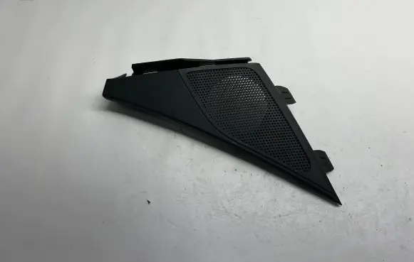 Chevrolet Camaro Dash center speaker trim cover 84081751