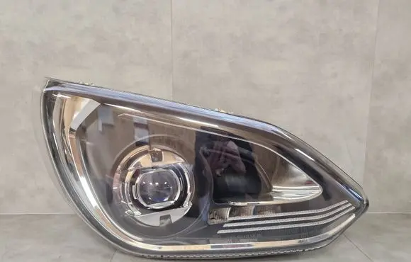 Mercedes-Benz 309 Headlight/headlamp LAMPASETRA