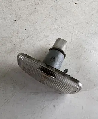 Dodge Nitro Front fender indicator light