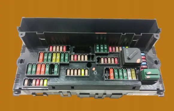 BMW 5 F10 F11 Fuse box set 9234421