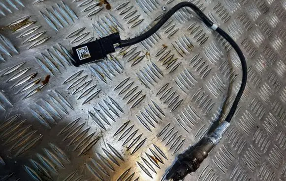 Audi A5 Lambda probe sensor 8W0906265K