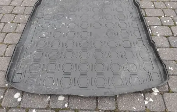 Audi e-tron Rubber trunk/boot mat liner 