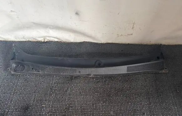 Dacia Logan II Wiper trim 668113292R