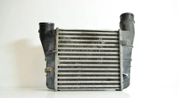 Audi A4 S4 B7 8E 8H Intercooler radiator 8E0145805AA