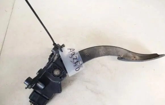 Mitsubishi Outlander Accelerator throttle pedal 46673791550 mn101544