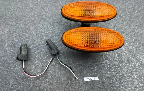 Nissan King Cab, Navara Front indicator light 2616061Y10