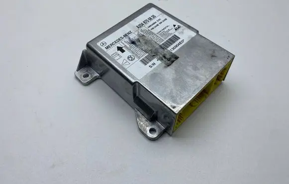 Mercedes-Benz C W204 Airbag control unit/module A2048706826 5WK44004