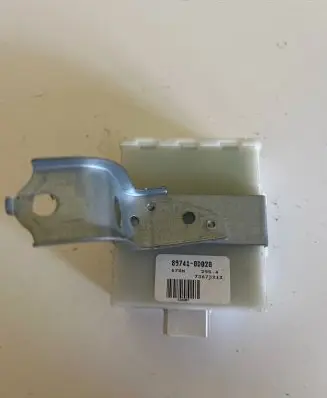 Toyota Yaris Door control unit/module 897410D020 73673212