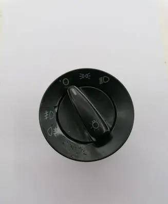 Volkswagen Golf IV Light switch 1C0941531A