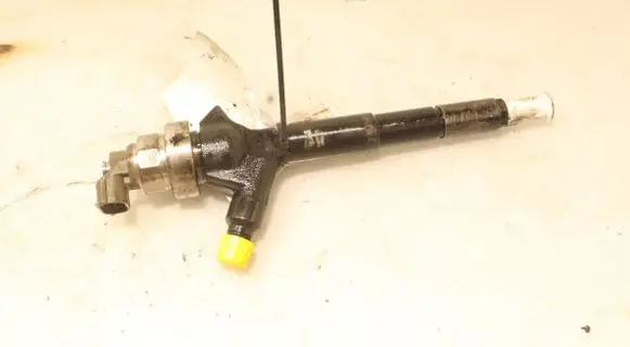 Fuel injector
