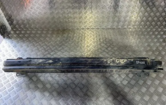 Volkswagen PASSAT B7 Rear beam 