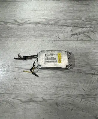 BMW 5 E12 Airbag control unit/module 6952993 65776952993