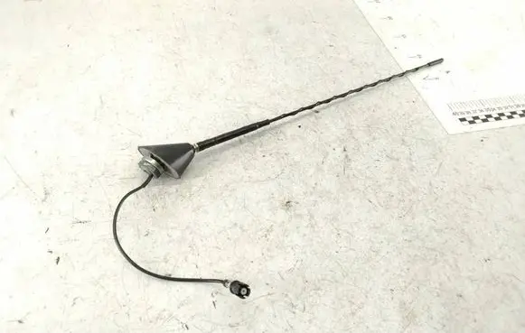 Volkswagen Golf IV Radio antenna 