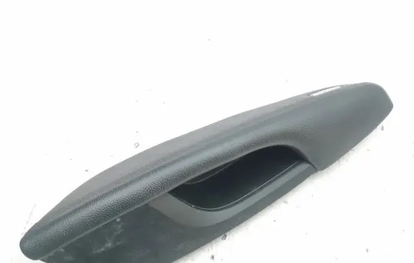 Hyundai Santa Fe Front door interior handle trim 823502W010RYN