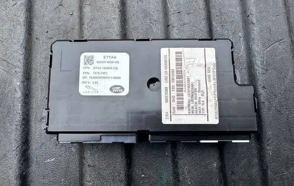 Land Rover Discovery 5 Seat control module HY3214D600CB 73707651