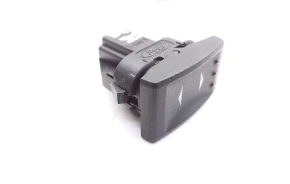 Ford Mondeo Mk III Electric window control switch 1S7T14529AB 03163201