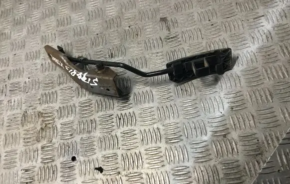 Nissan X-Trail T30 Accelerator throttle pedal